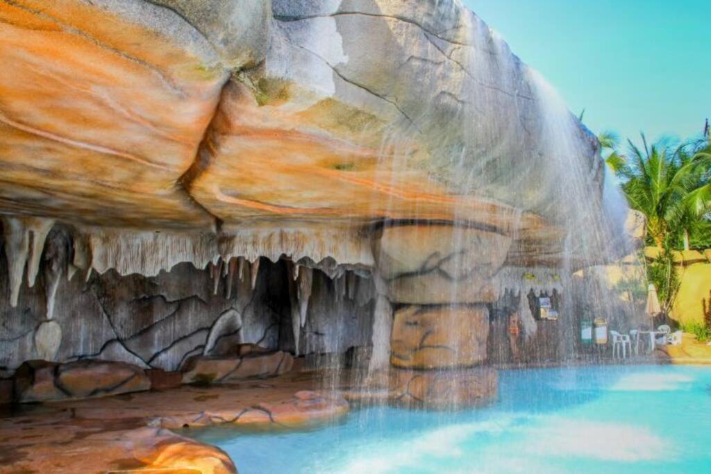 Piazza diRoma Acqua Park, Requinte e Diversão Caldas Novas Esterno foto